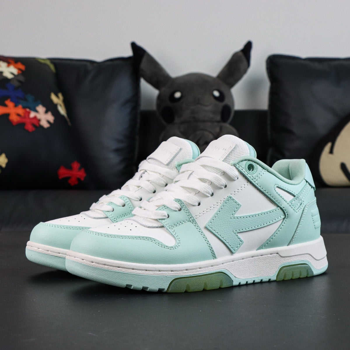Off-White Out Of Office 'Vert d'Eau'