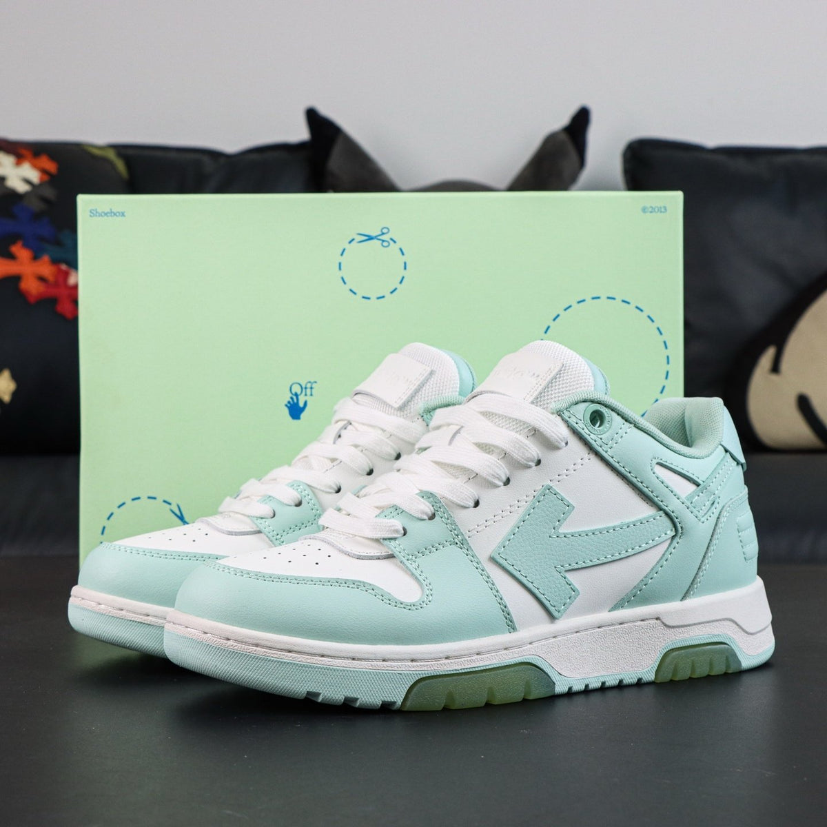 Off-White Out Of Office 'Vert d'Eau' — vue 16
