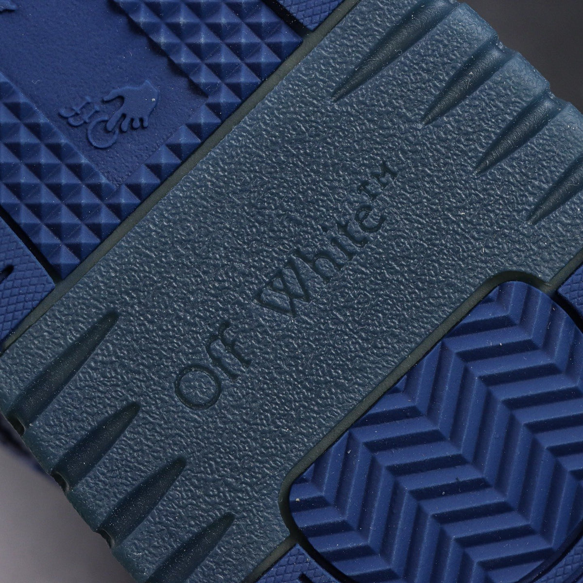 Off-White Out Of Office 'Bleu Marine' — vue 6