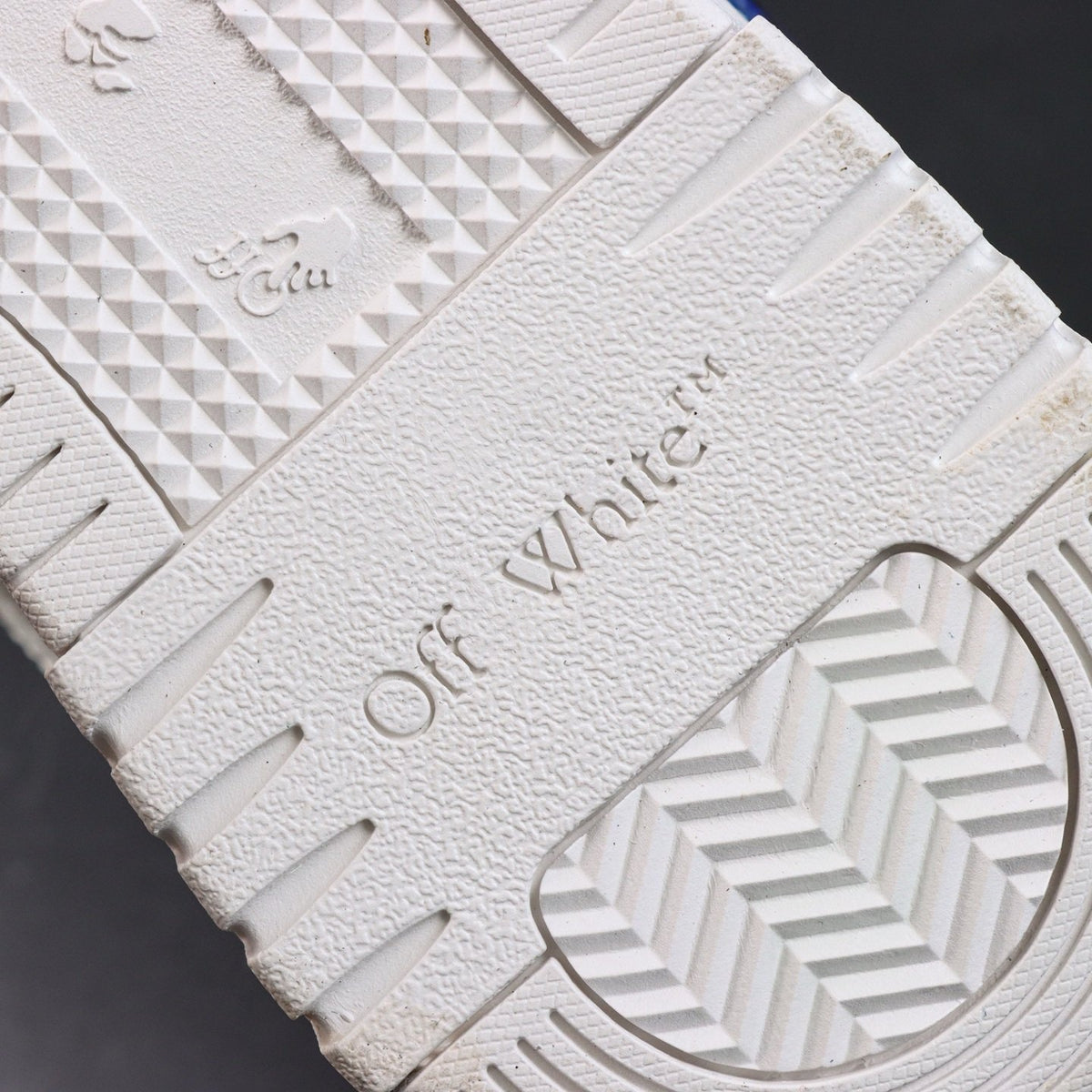 Off-White Out Of Office 'Blanc Étoile Bleue' — vue 4