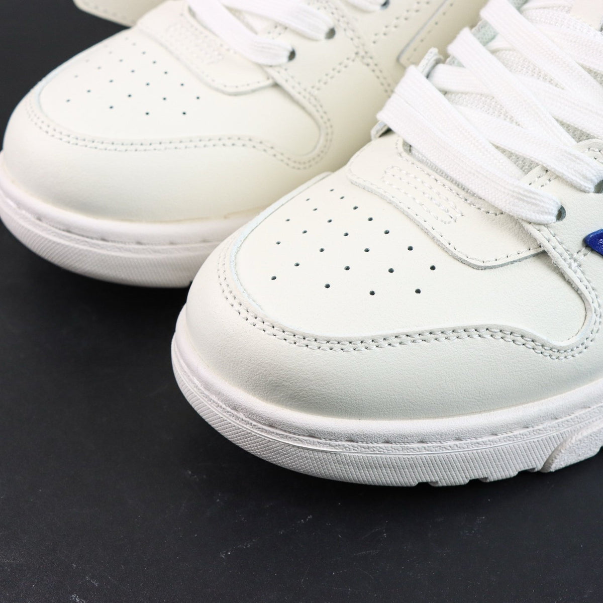 Off-White Out Of Office 'Blanc Étoile Bleue' — vue 13
