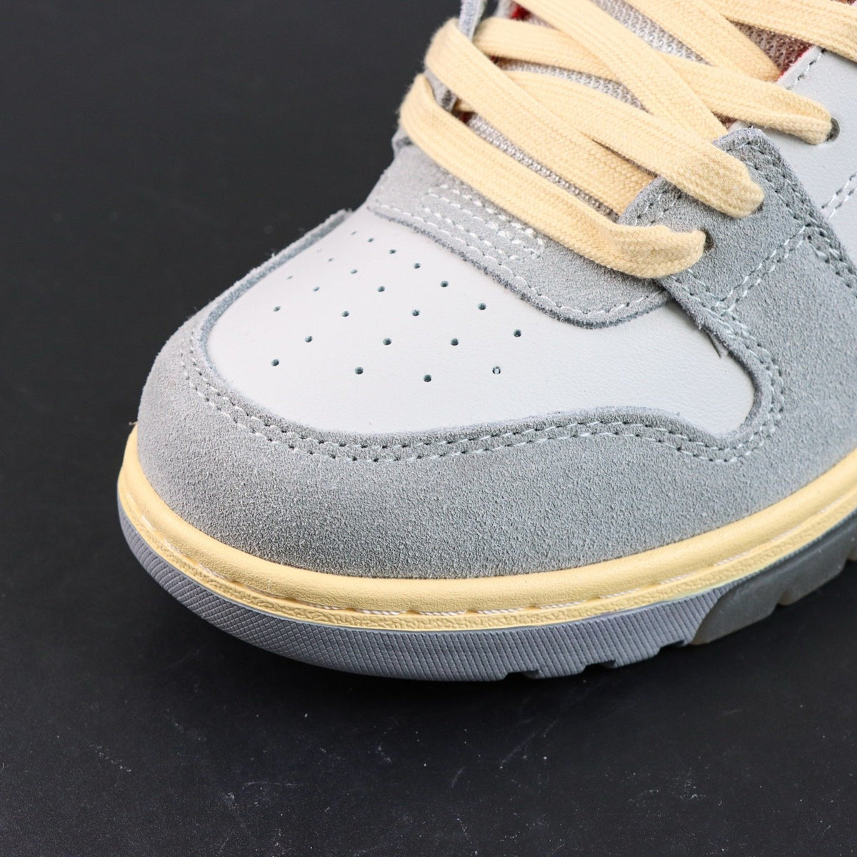 Off-White Out Of Office 'Gris Rouge Jaune' — vue 10