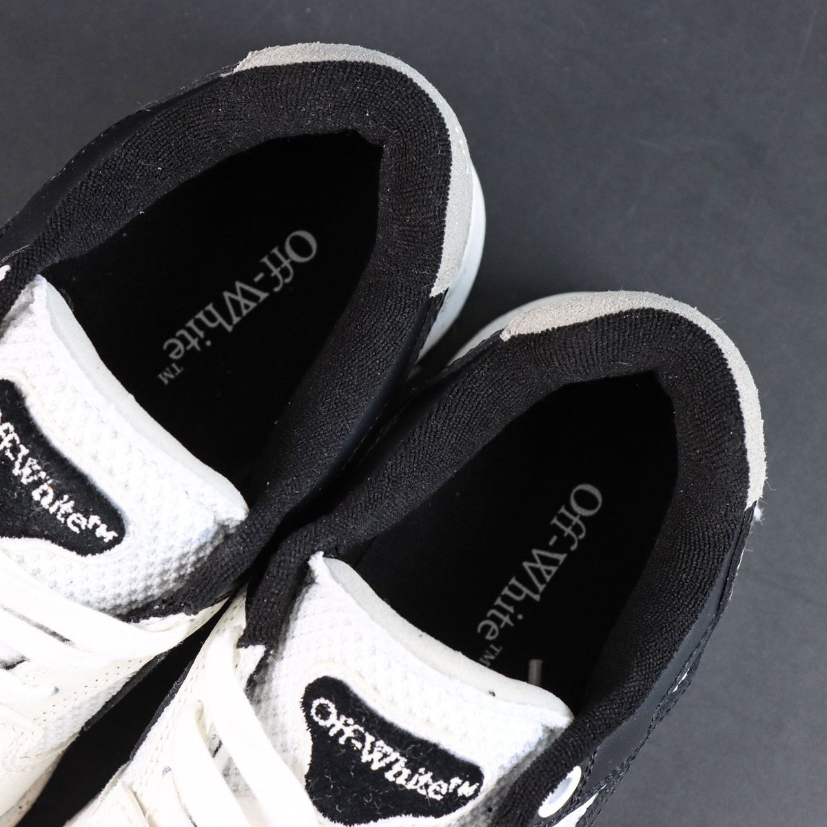 Off-White Out Of Office 'Blanc Noir' — vue 12
