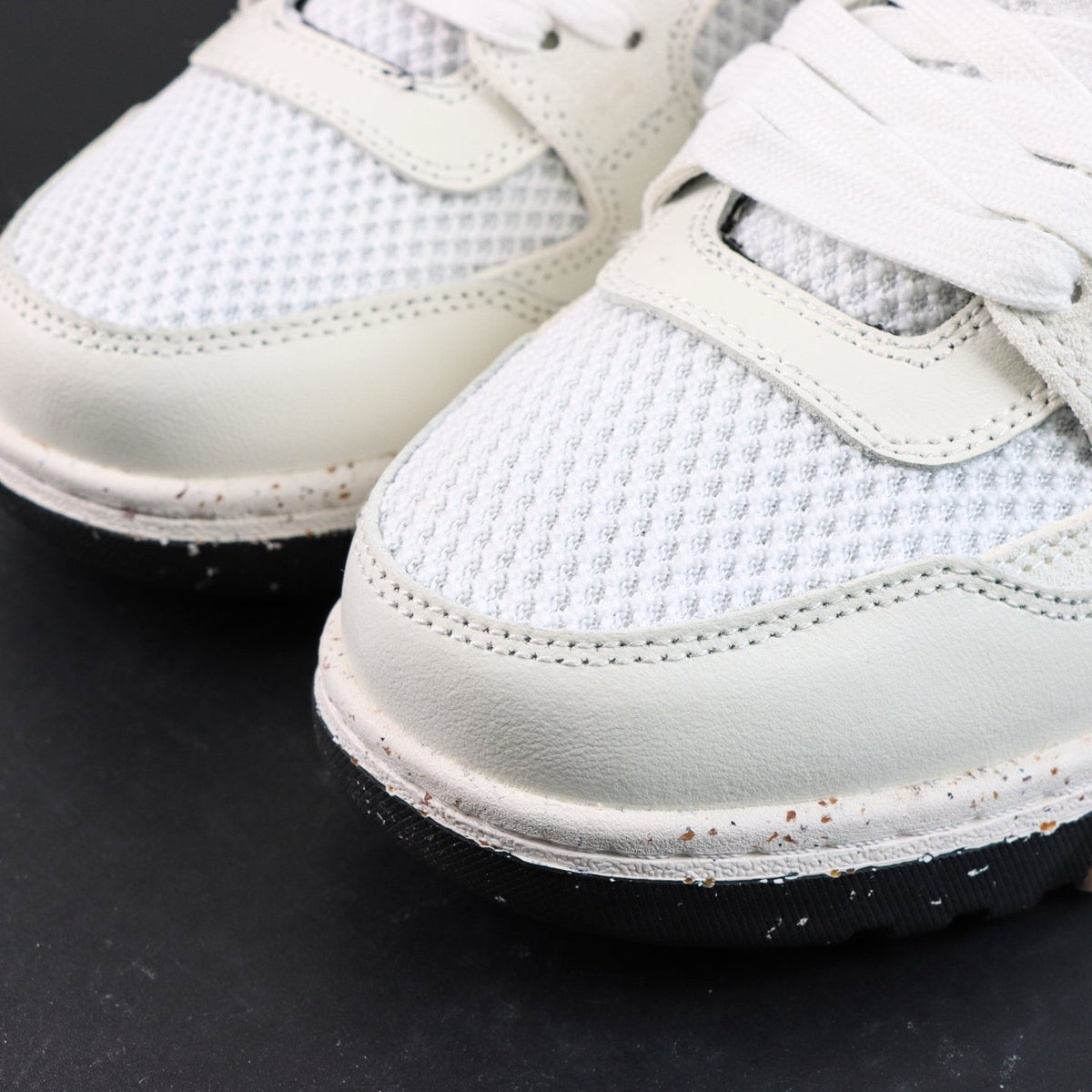 Off-White Out Of Office 'Blanc Noir' — vue 13