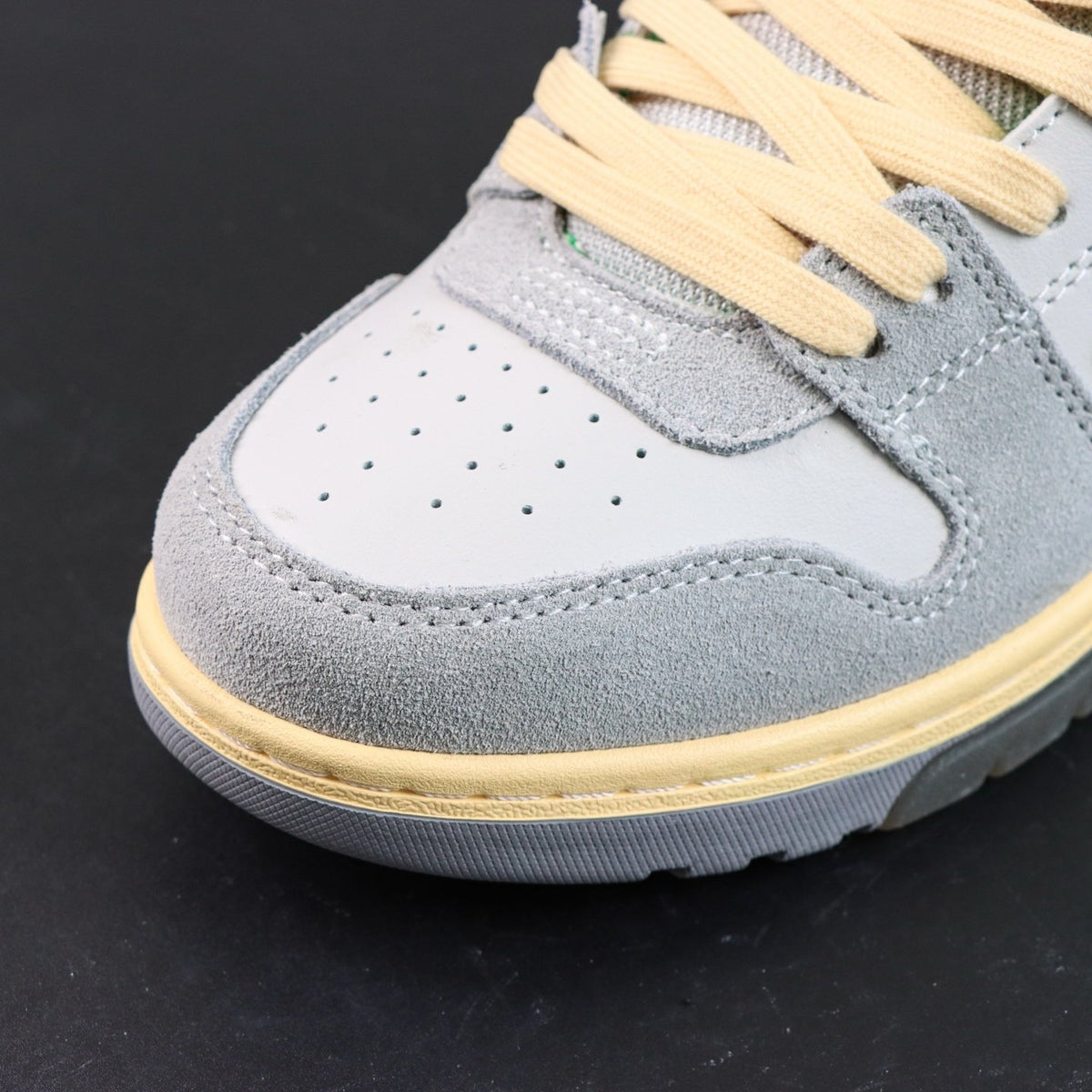 Off-White Out Of Office 'Gris Vert Jaune' — vue 10