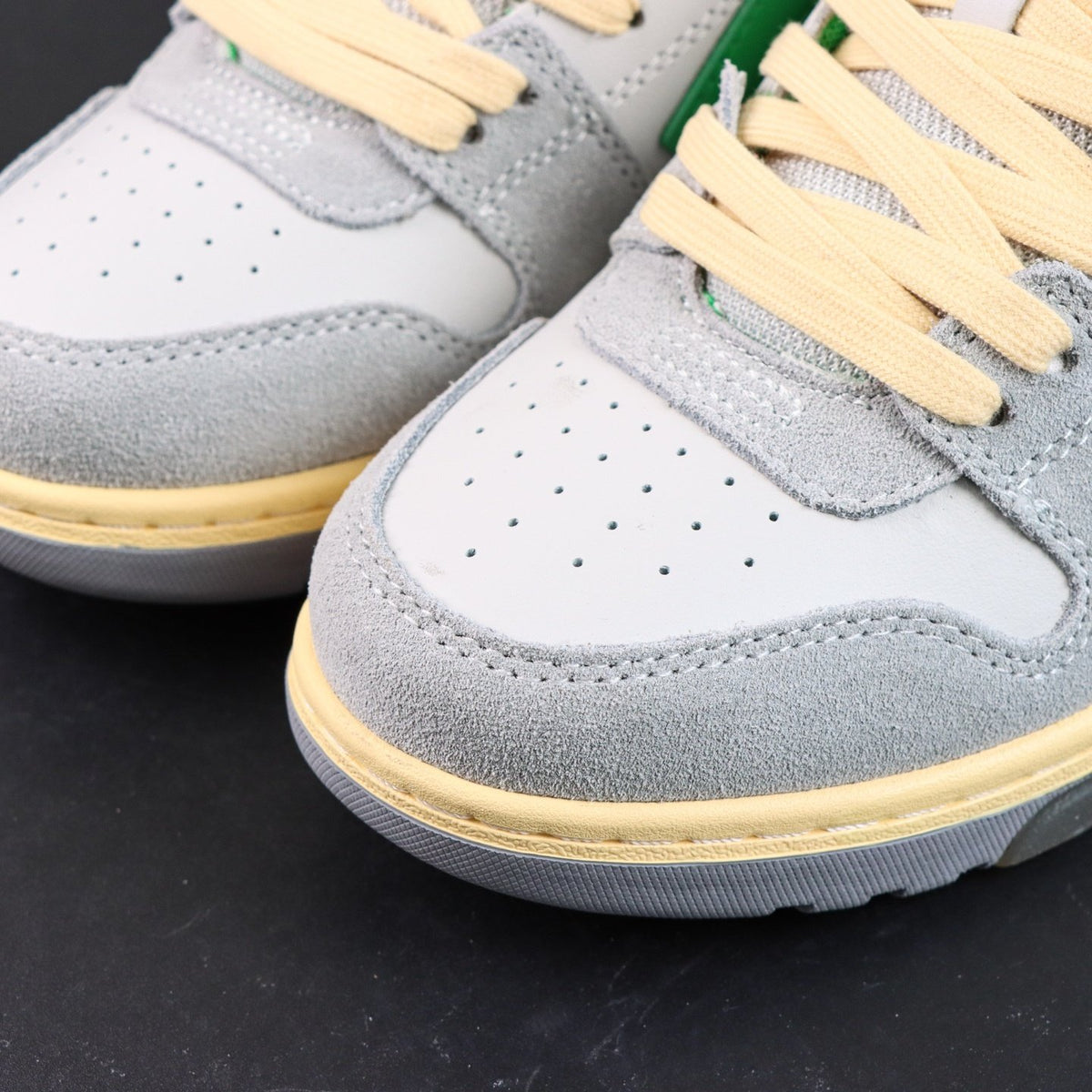 Off-White Out Of Office 'Gris Vert Jaune' — vue 13