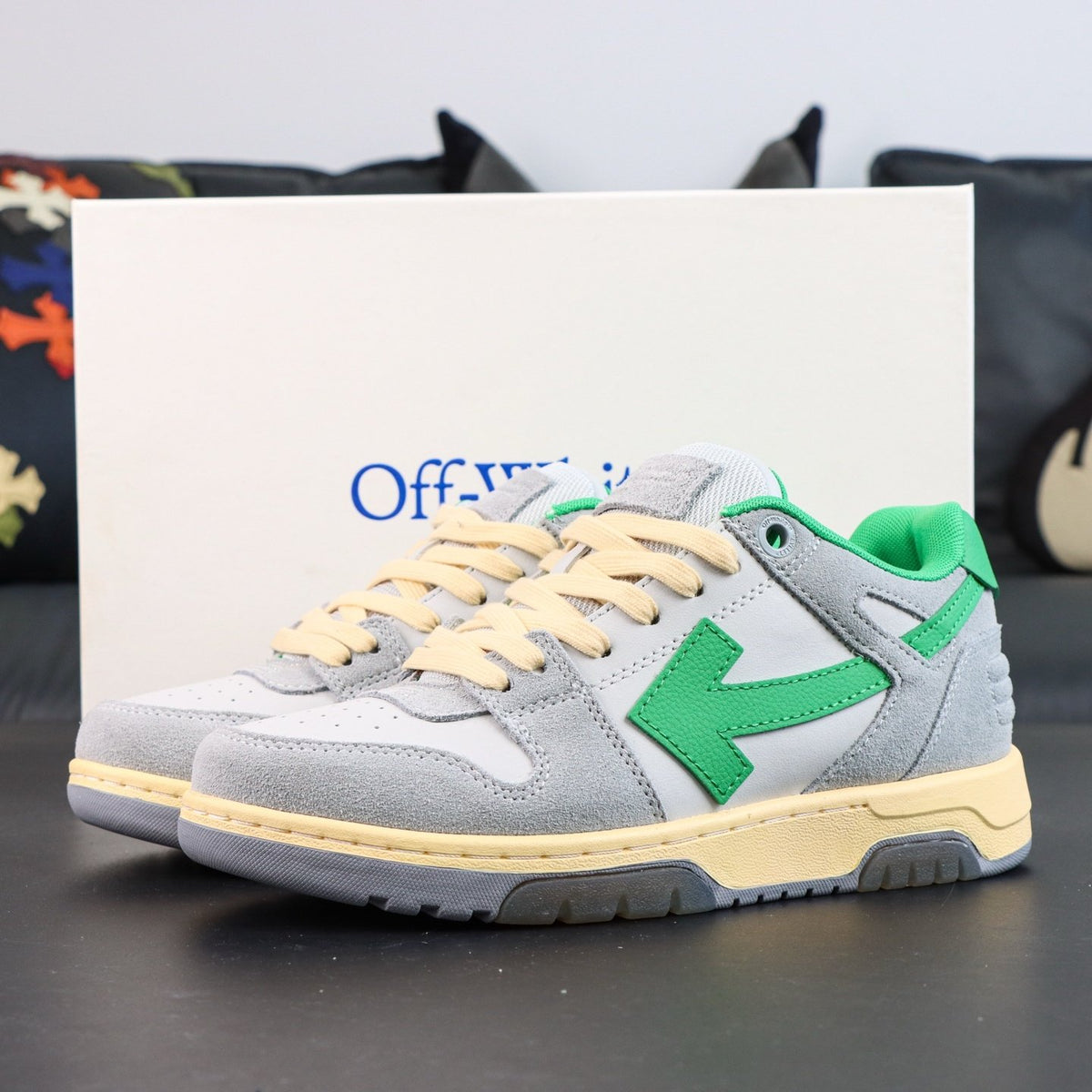 Off-White Out Of Office 'Gris Vert Jaune' — vue 16