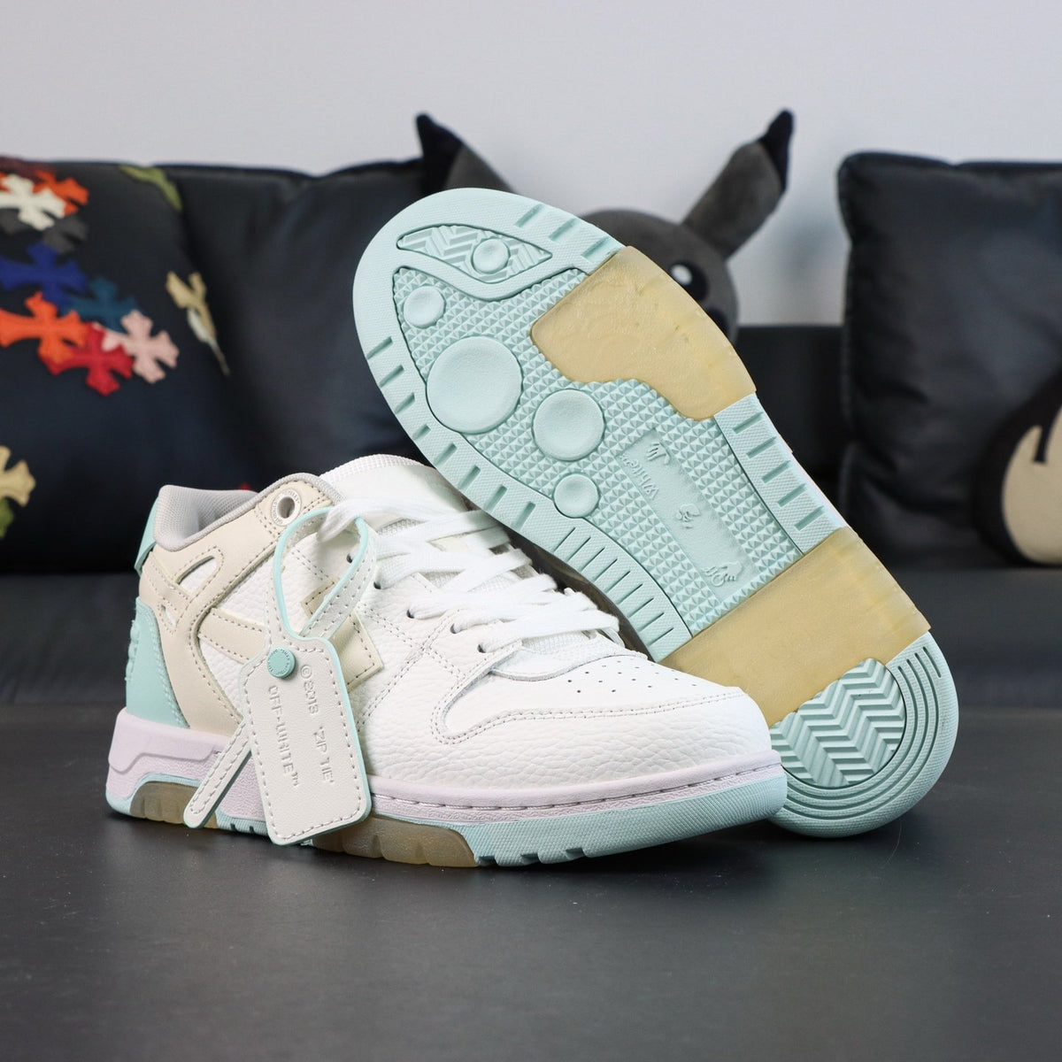 Off-White Out Of Office 'Blanc Vert d'Eau' — vue 17