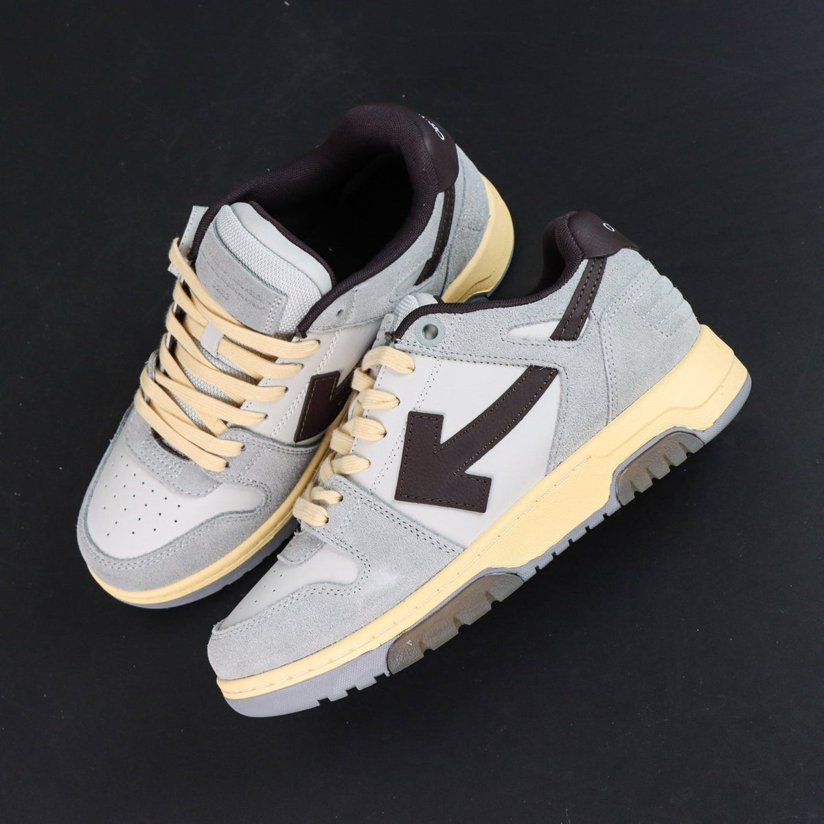 Off-White Out Of Office 'Gris Beige Noir' — vue 11
