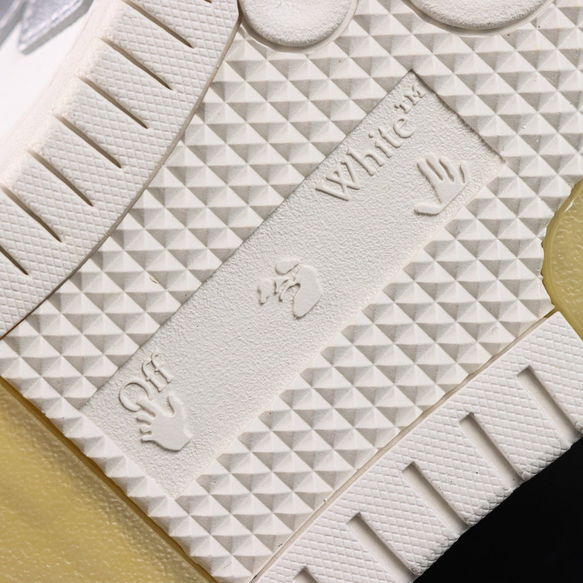 Off-White Out Of Office 'Blanc Pur' — vue 7