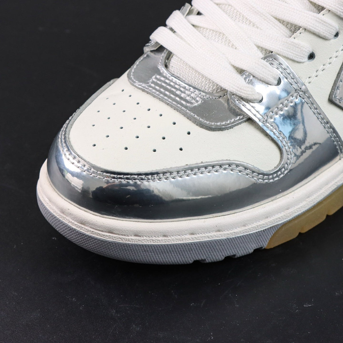 Off-White Out Of Office 'Argent Métallisé' — vue 10