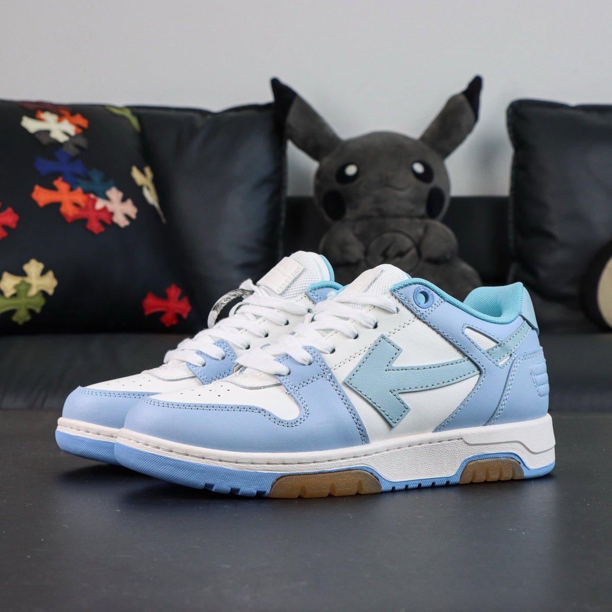 Off-White Out Of Office 'Bleu Ciel'