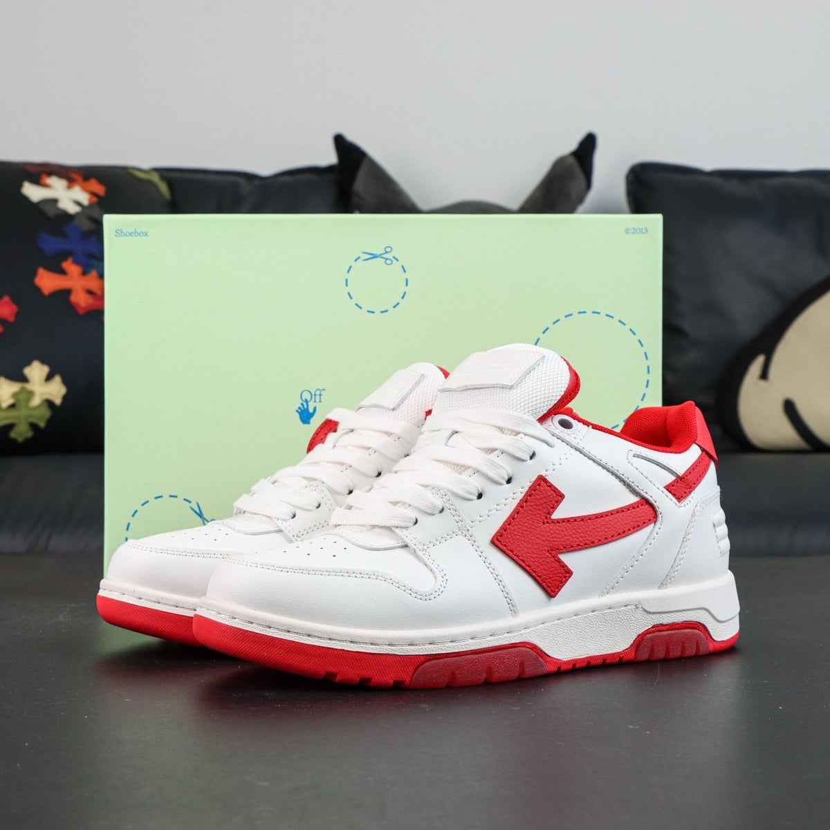 Off-White Out Of Office 'Blanc Rouge' — vue 11