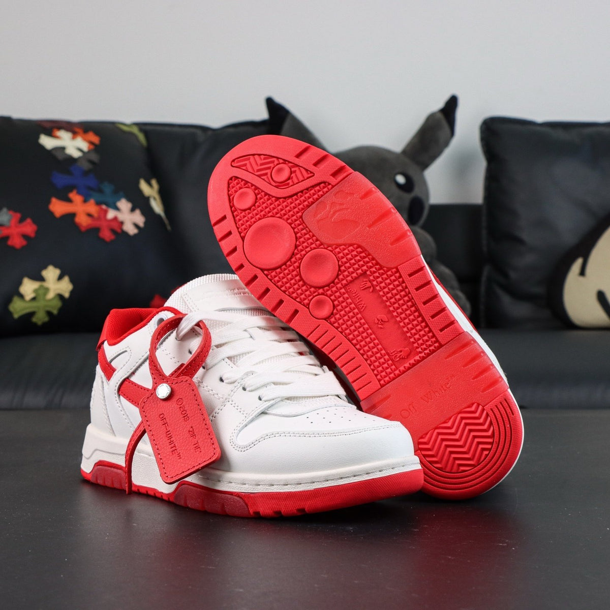 Off-White Out Of Office 'Blanc Rouge' — vue 12