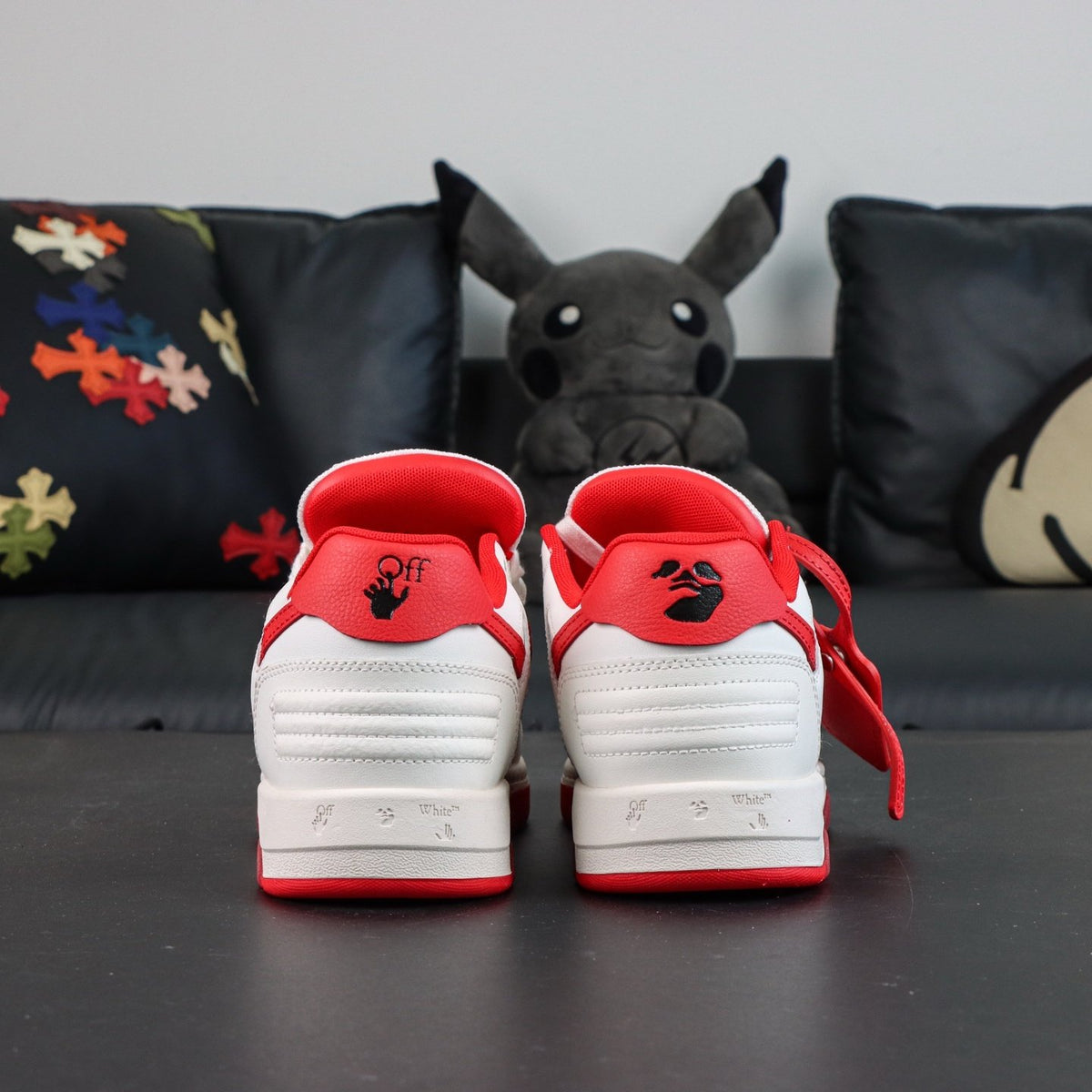 Off-White Out Of Office 'Blanc Rouge' — vue 18
