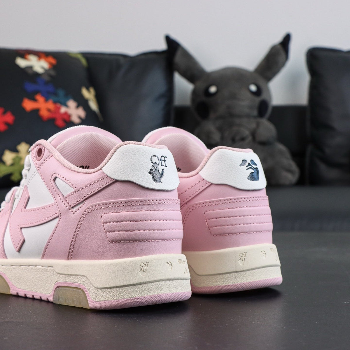 Off-White Out Of Office 'Rose Poudré' — vue 15