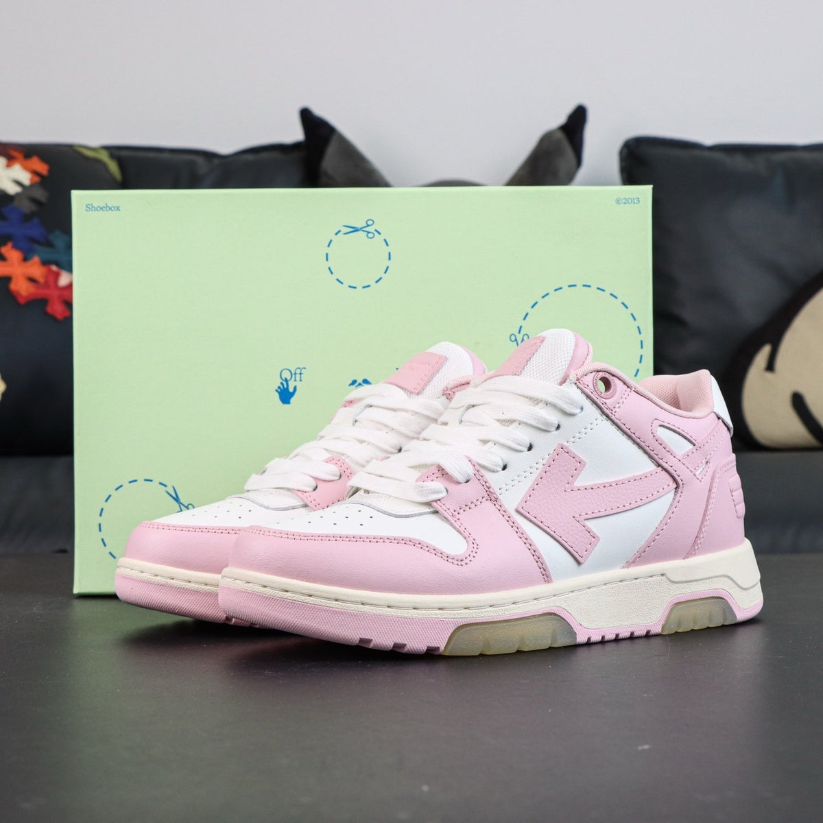 Off-White Out Of Office 'Rose Poudré' — vue 16