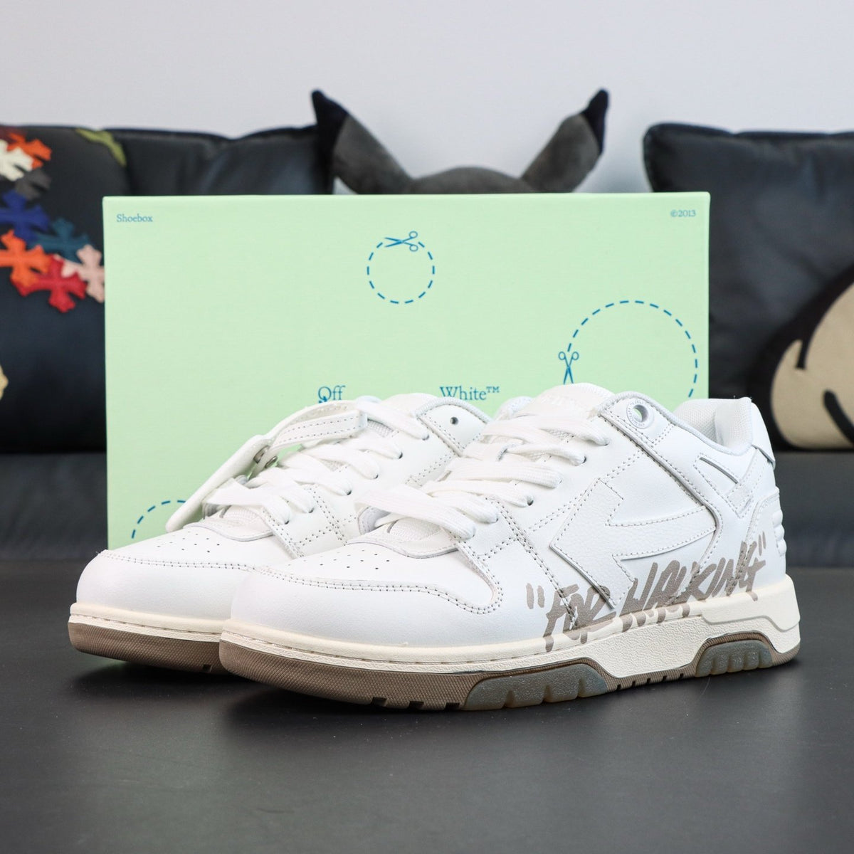 Off-White Out Of Office 'Blanc Crème' — vue 16
