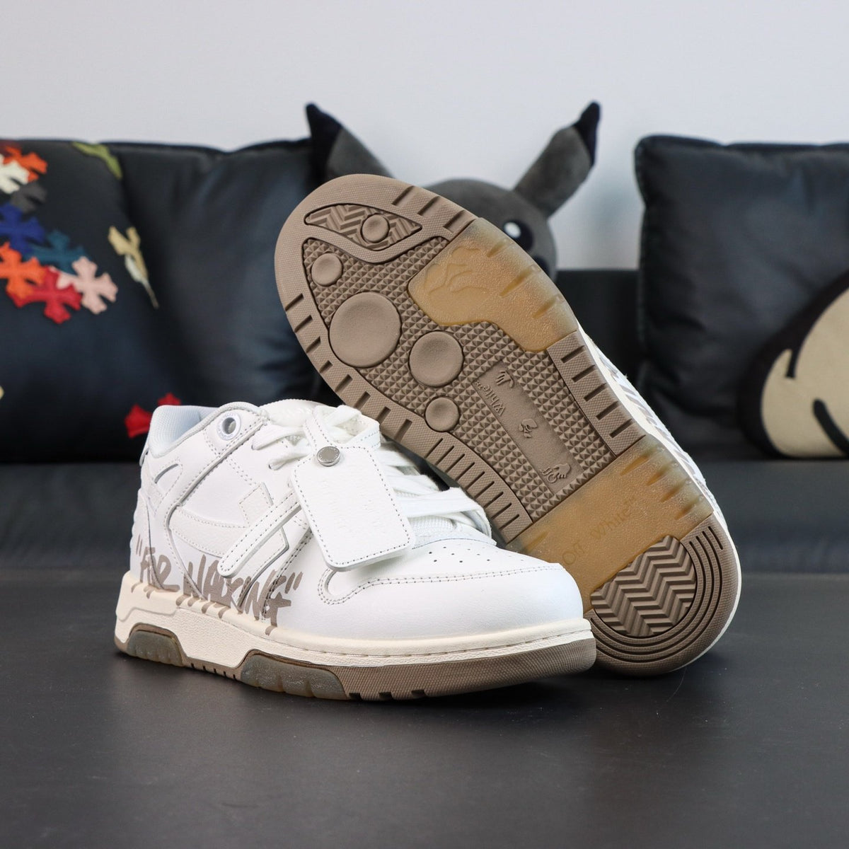 Off-White Out Of Office 'Blanc Crème' — vue 17