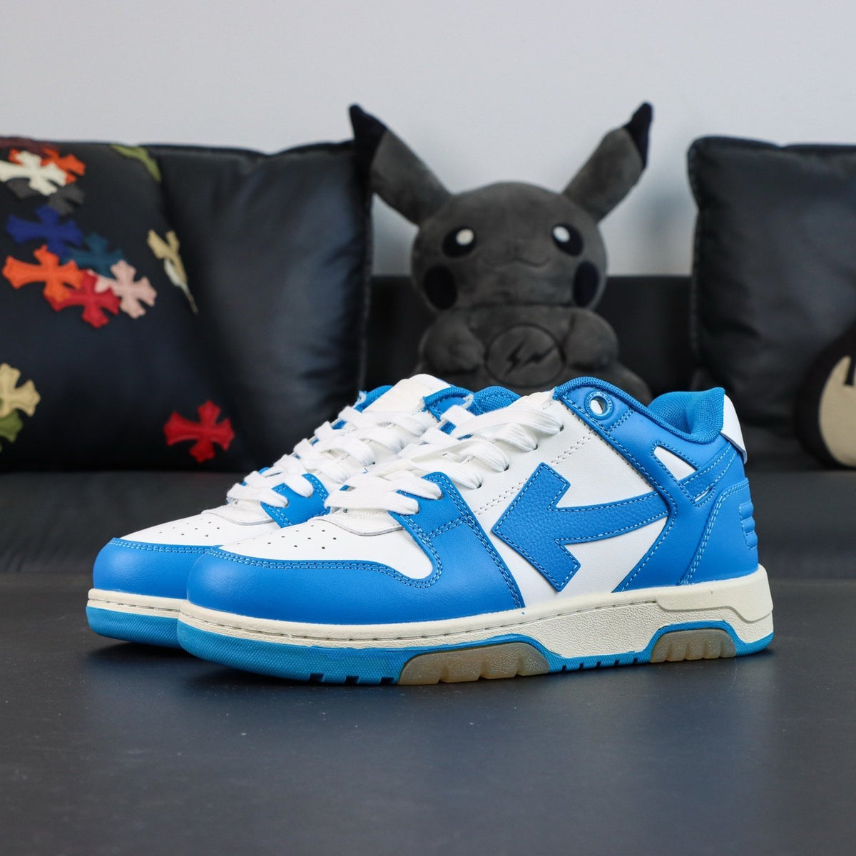 Off-White Out Of Office 'Bleu Azur'
