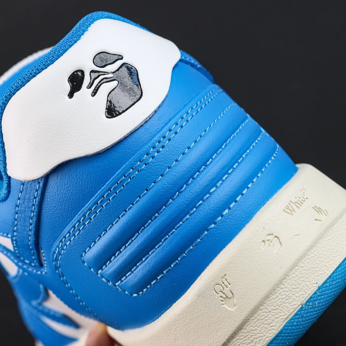 Off-White Out Of Office 'Bleu Azur' — vue 5