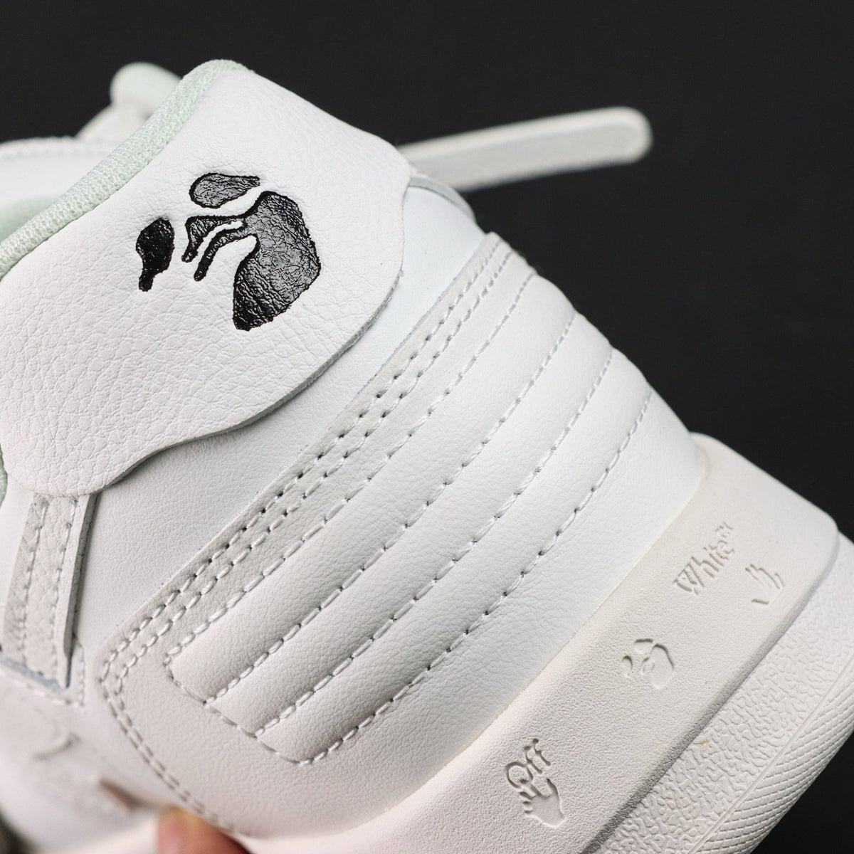 Off-White Out Of Office 'Blanc Total' — vue 5
