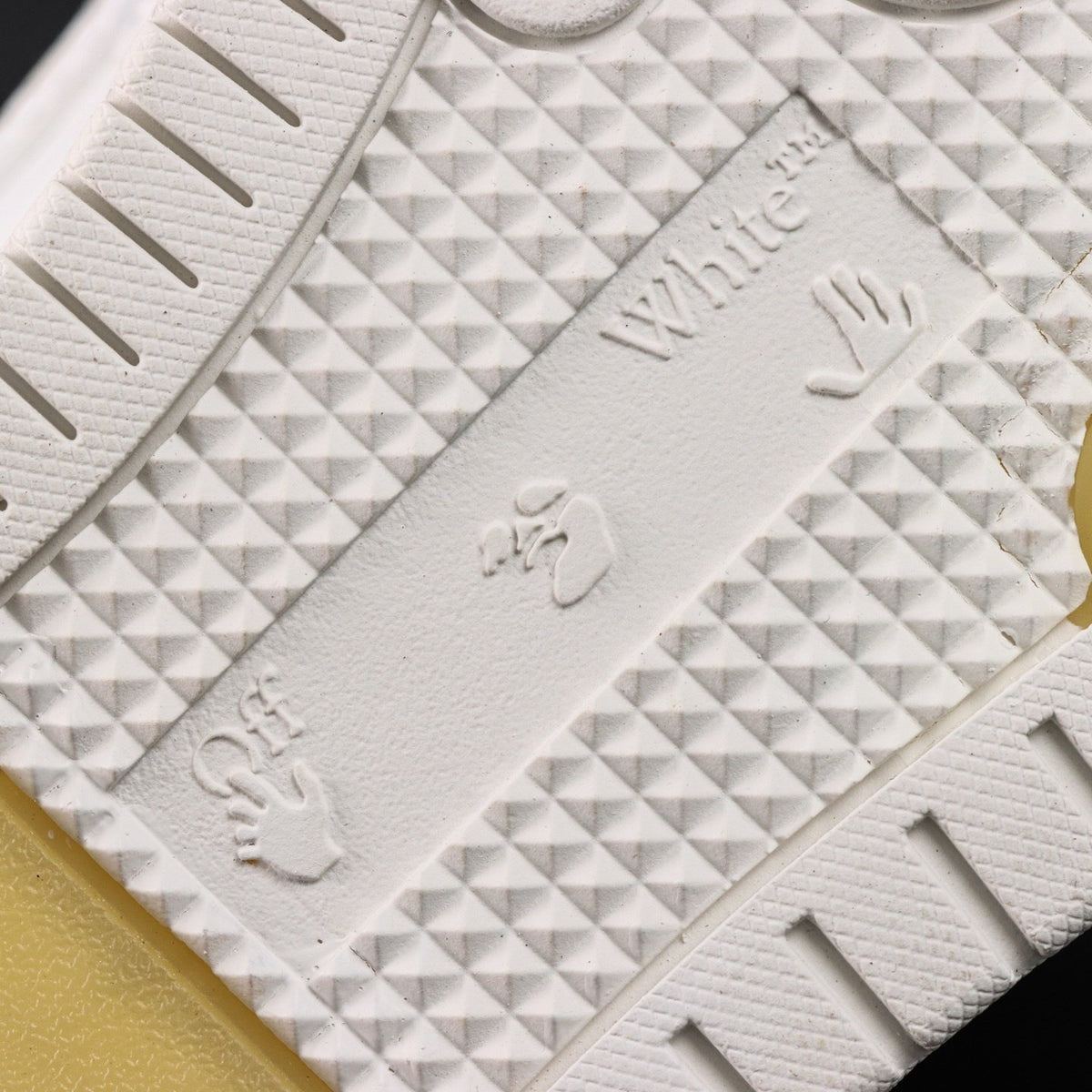 Off-White Out Of Office 'Blanc Total' — vue 7