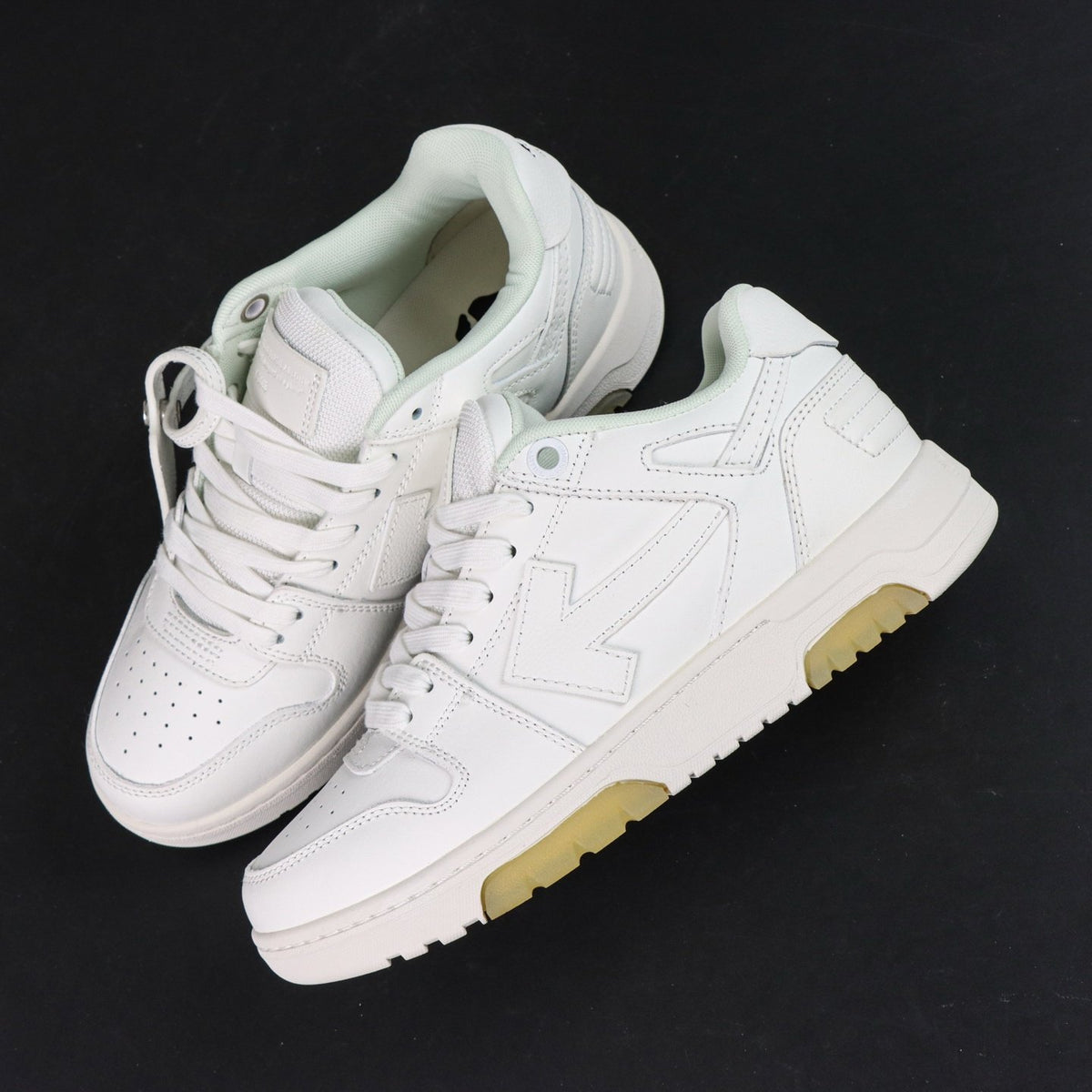 Off-White Out Of Office 'Blanc Total' — vue 11