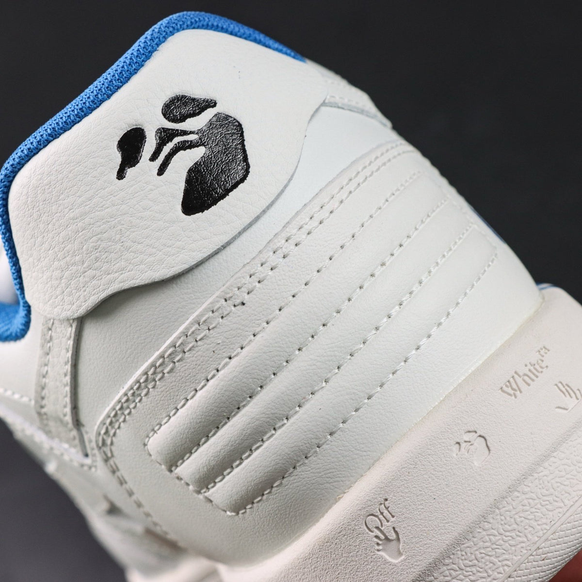 Off-White Out Of Office 'Blanc Bleu For Walking' — vue 4