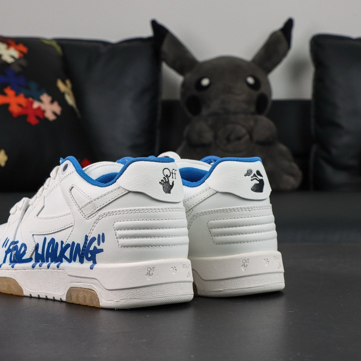 Off-White Out Of Office 'Blanc Bleu For Walking' — vue 15