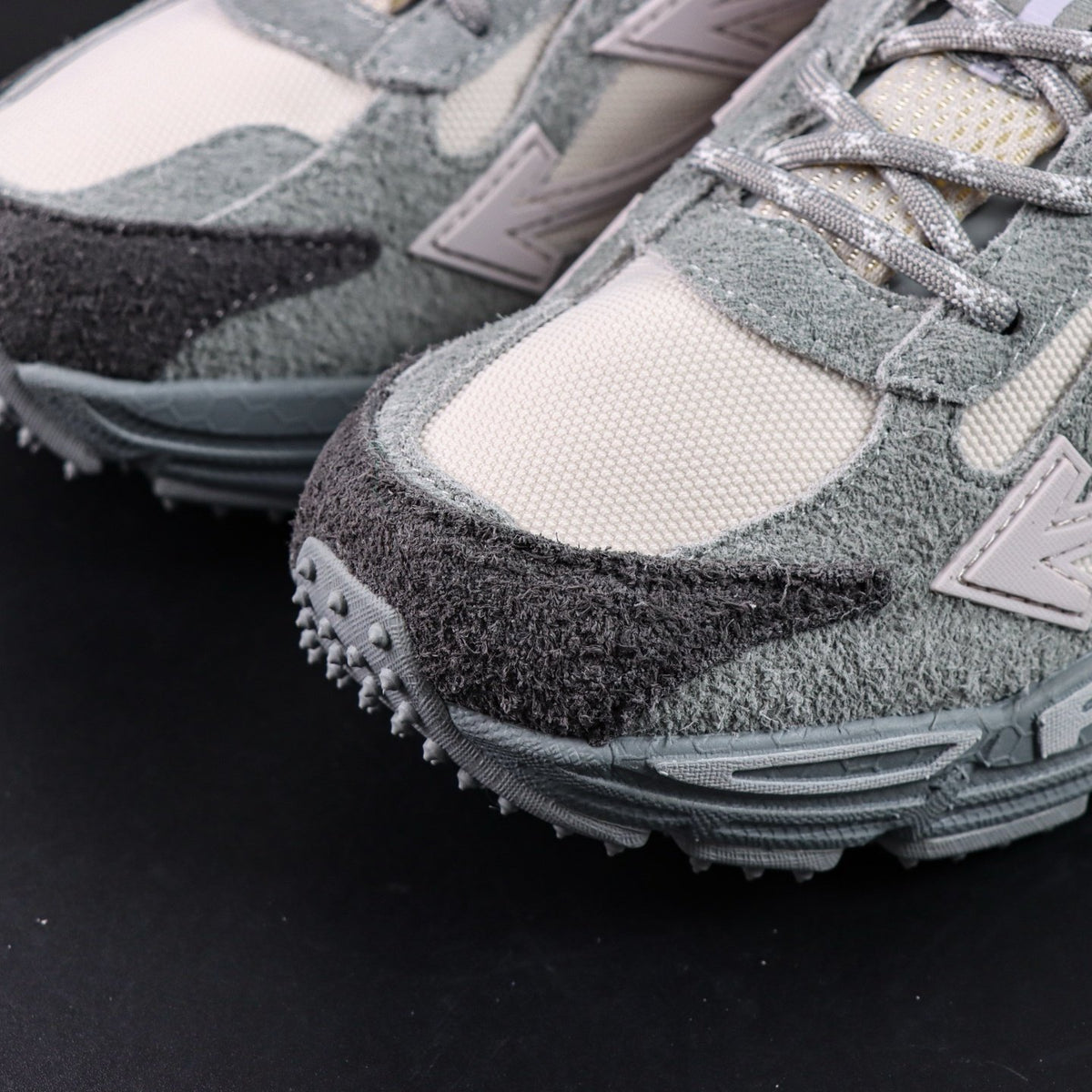 Off-White Be Right Back 'Gris Anthracite' — vue 13