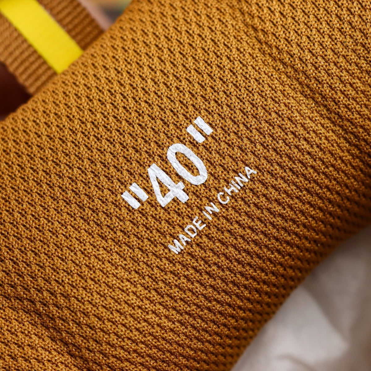 Off-White Be Right Back 'Jaune Kaki' — vue 3