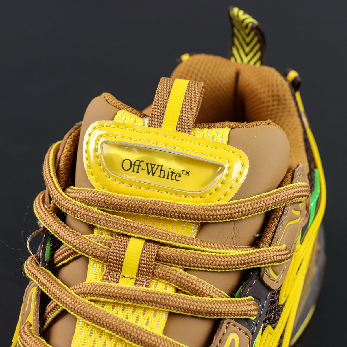 Off-White Be Right Back 'Jaune Kaki' — vue 9