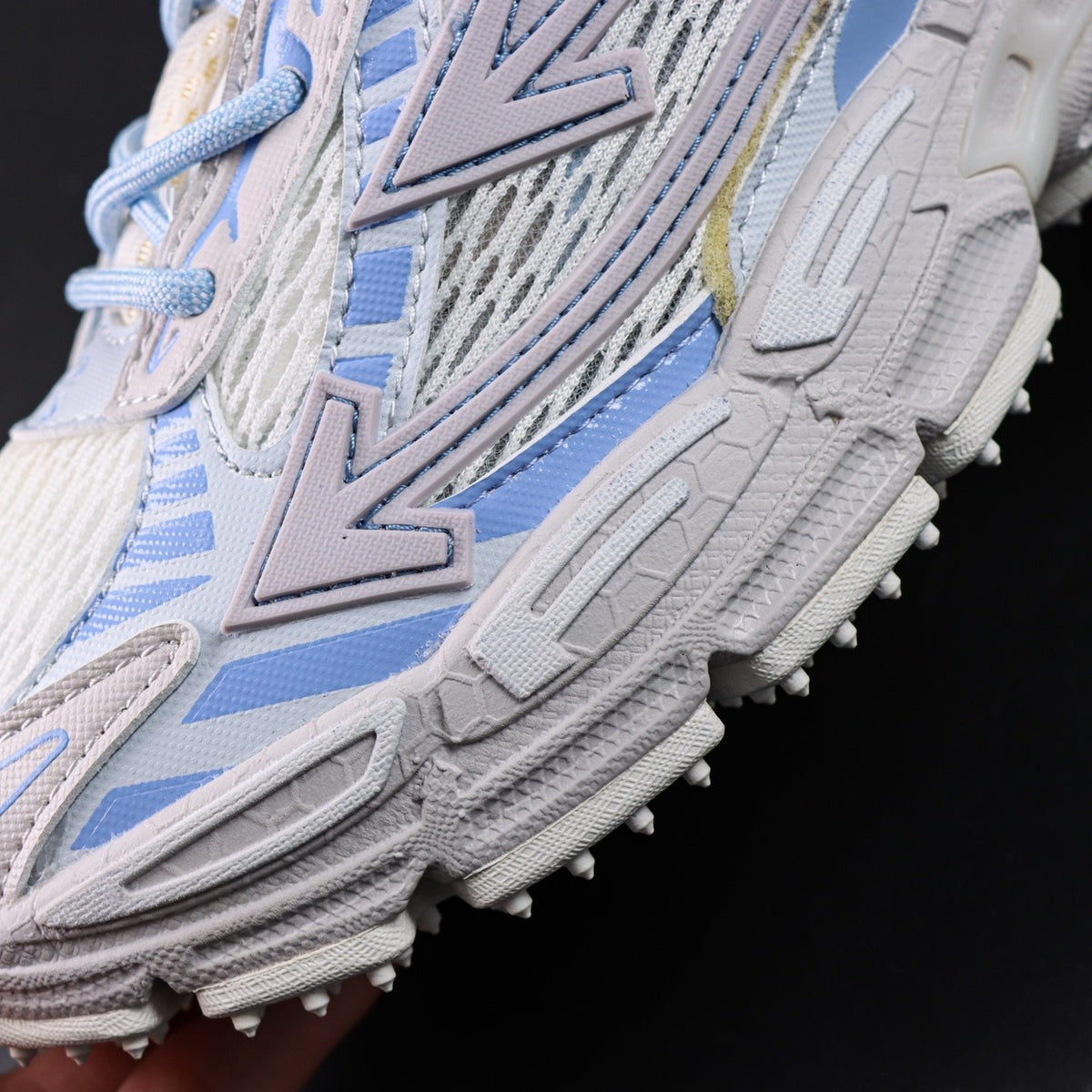 Off-White Be Right Back 'Bleu Glacier' — vue 7