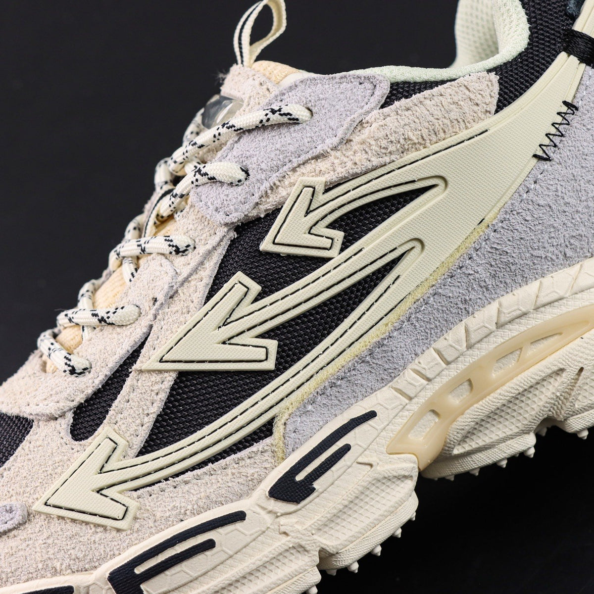 Off-White Be Right Back 'Blanc Noir Crème' — vue 8