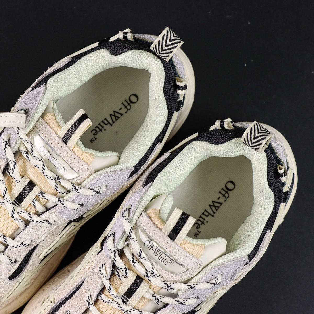 Off-White Be Right Back 'Blanc Noir Crème' — vue 12