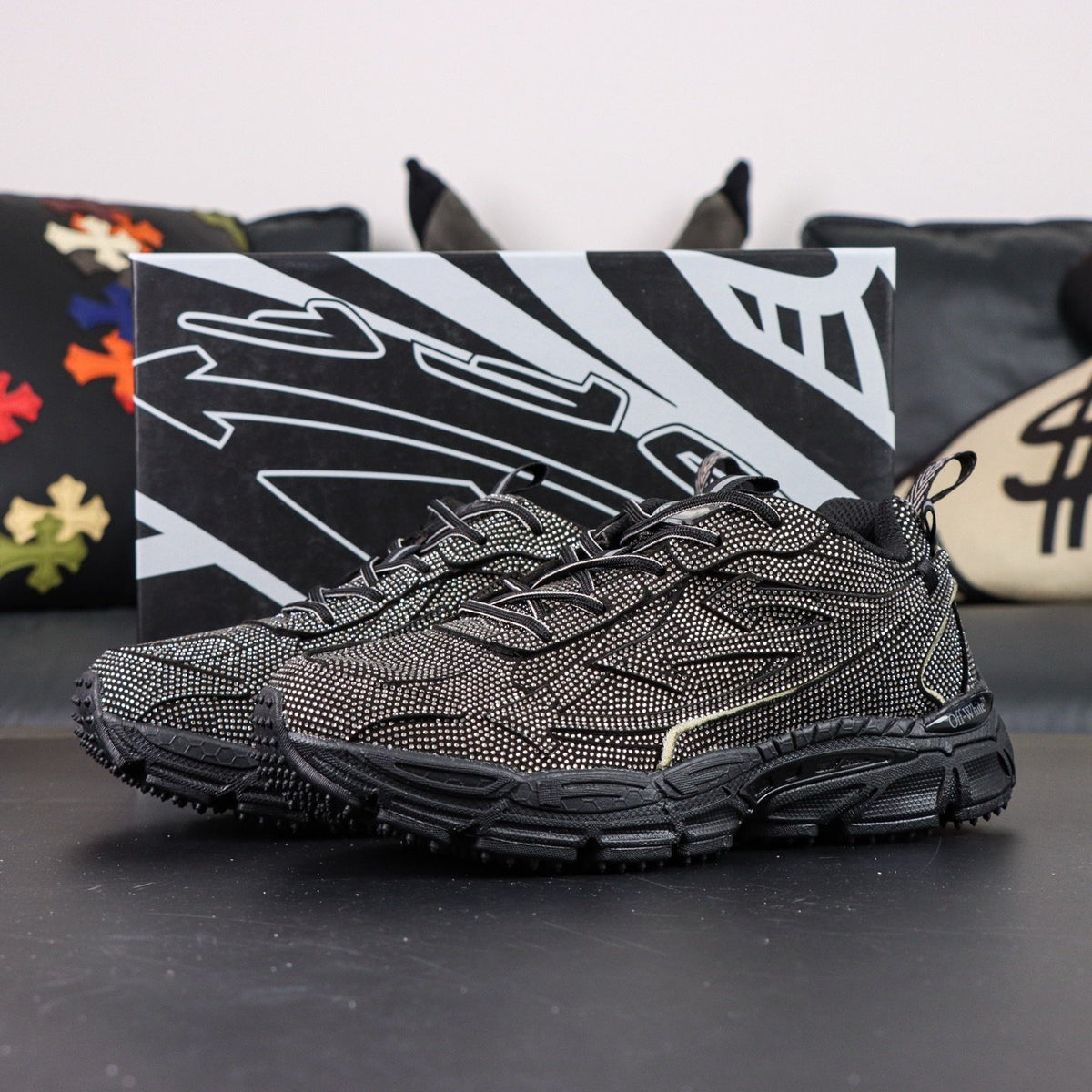 Off-White Be Right Back 'Noir Intégral' — vue 16