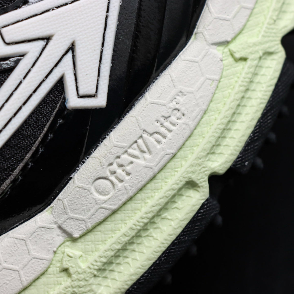 Off-White Be Right Back 'Noir Vert Menthe' — vue 4