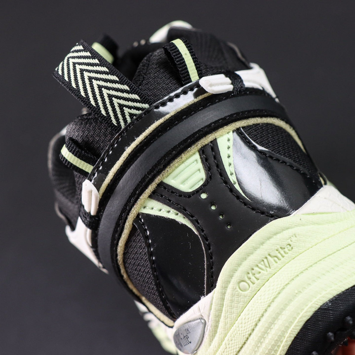 Off-White Be Right Back 'Noir Vert Menthe' — vue 6