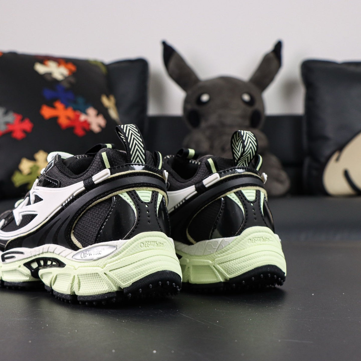 Off-White Be Right Back 'Noir Vert Menthe' — vue 15