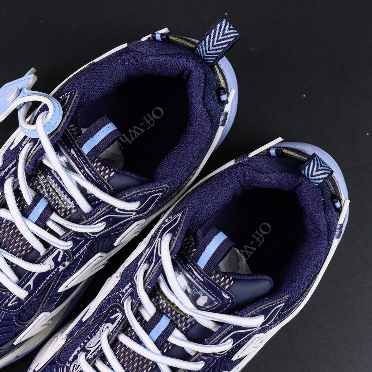 Off-White Be Right Back 'Bleu Marine Violet' — vue 12