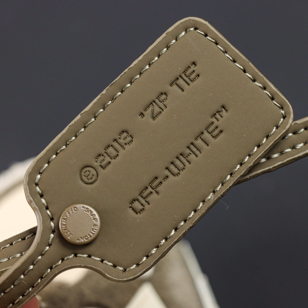 Off-White Be Right Back 'Kaki Taupe' — vue 3