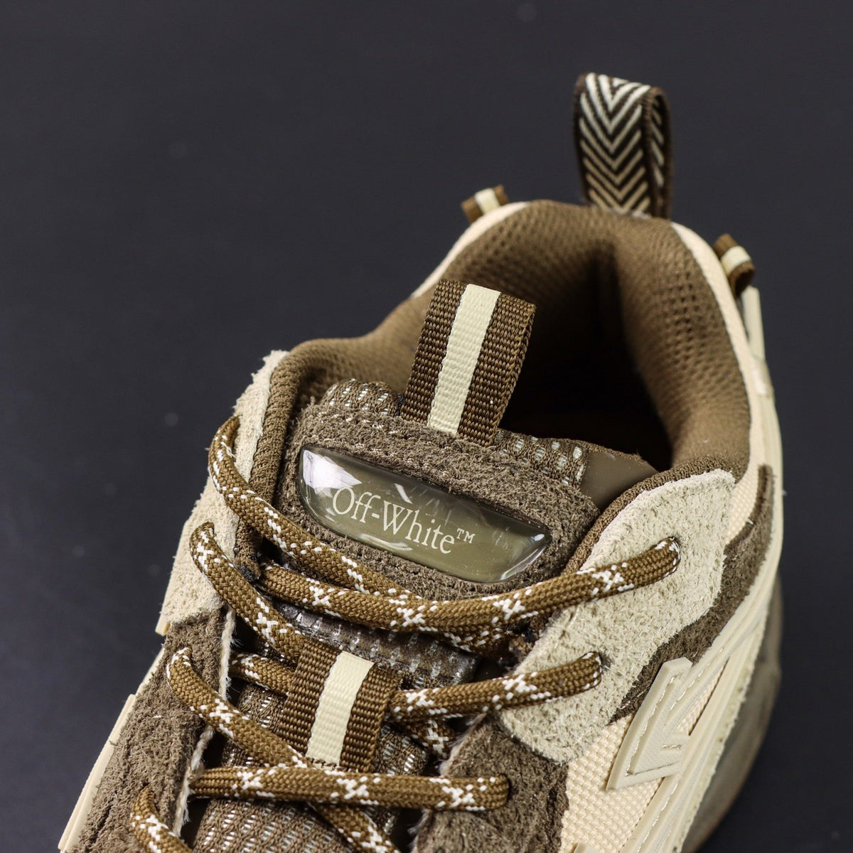 Off-White Be Right Back 'Kaki Taupe' — vue 9
