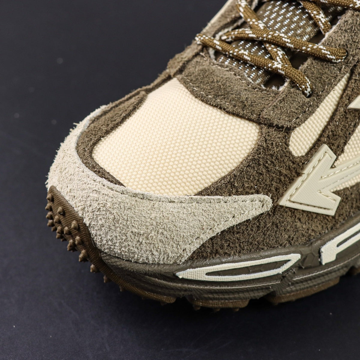 Off-White Be Right Back 'Kaki Taupe' — vue 10