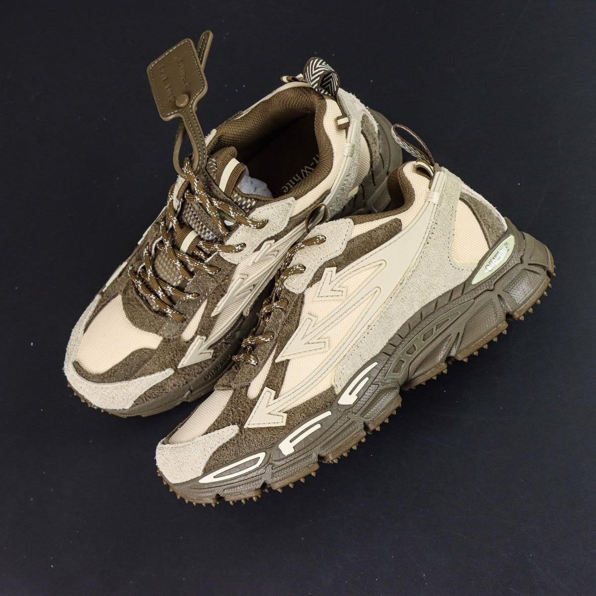 Off-White Be Right Back 'Kaki Taupe' — vue 11