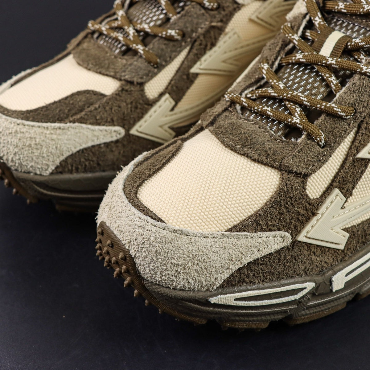 Off-White Be Right Back 'Kaki Taupe' — vue 13