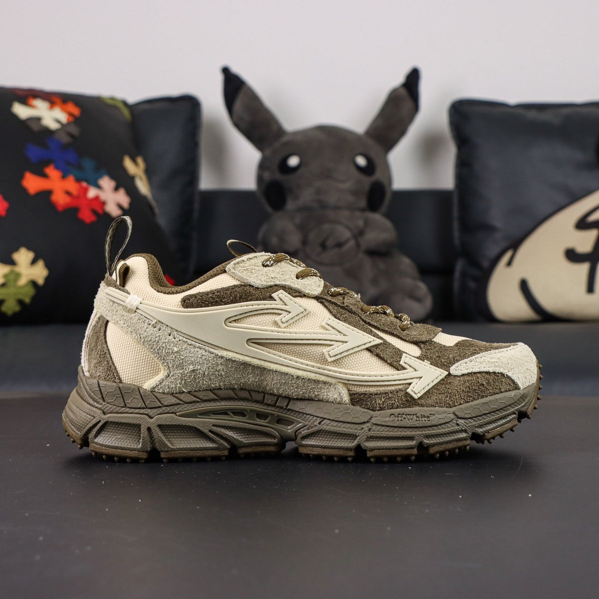 Off-White Be Right Back 'Kaki Taupe' — vue 14
