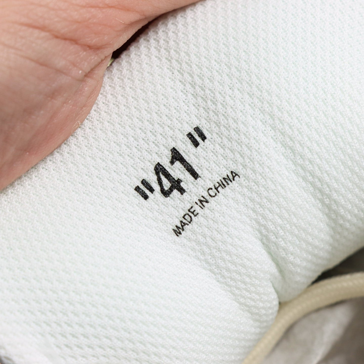 Off-White Be Right Back 'Crème Noir' — vue 4