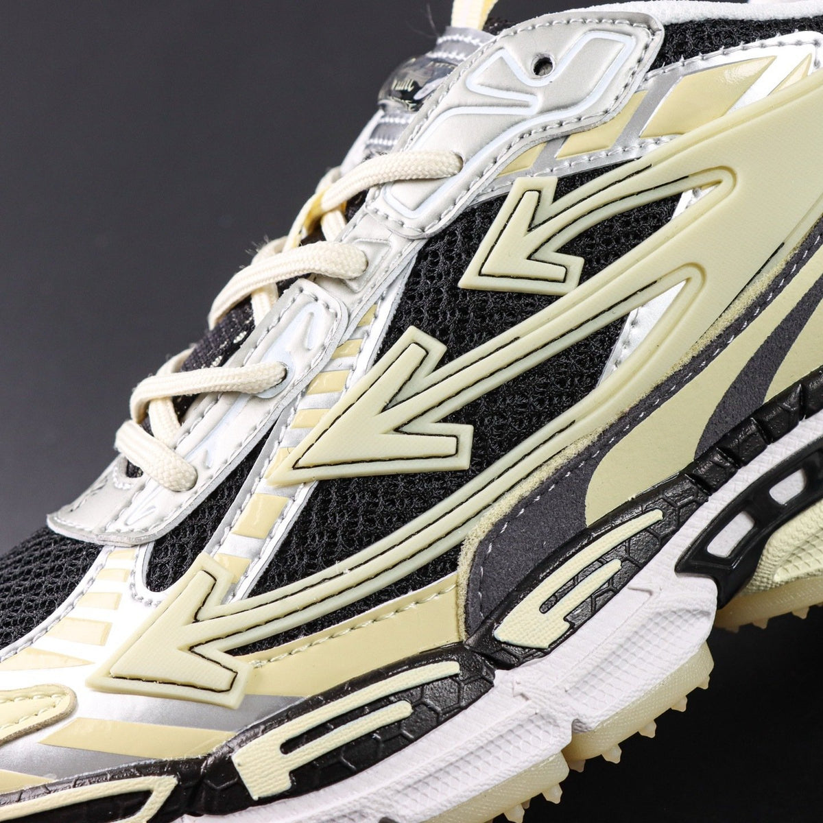 Off-White Be Right Back 'Crème Noir' — vue 8
