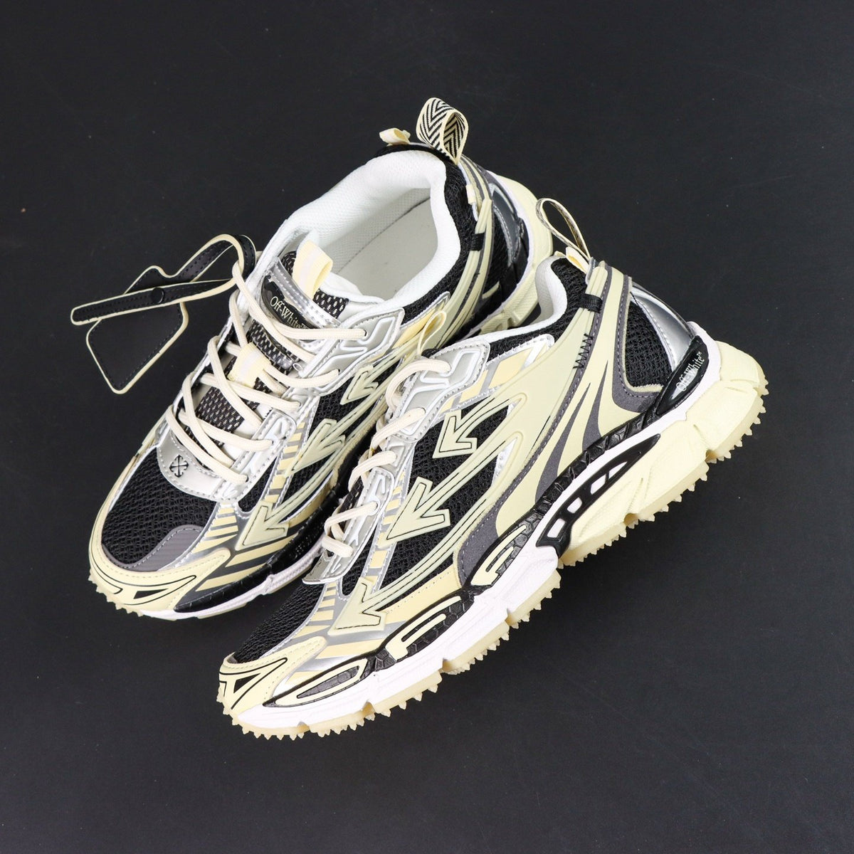 Off-White Be Right Back 'Crème Noir' — vue 11